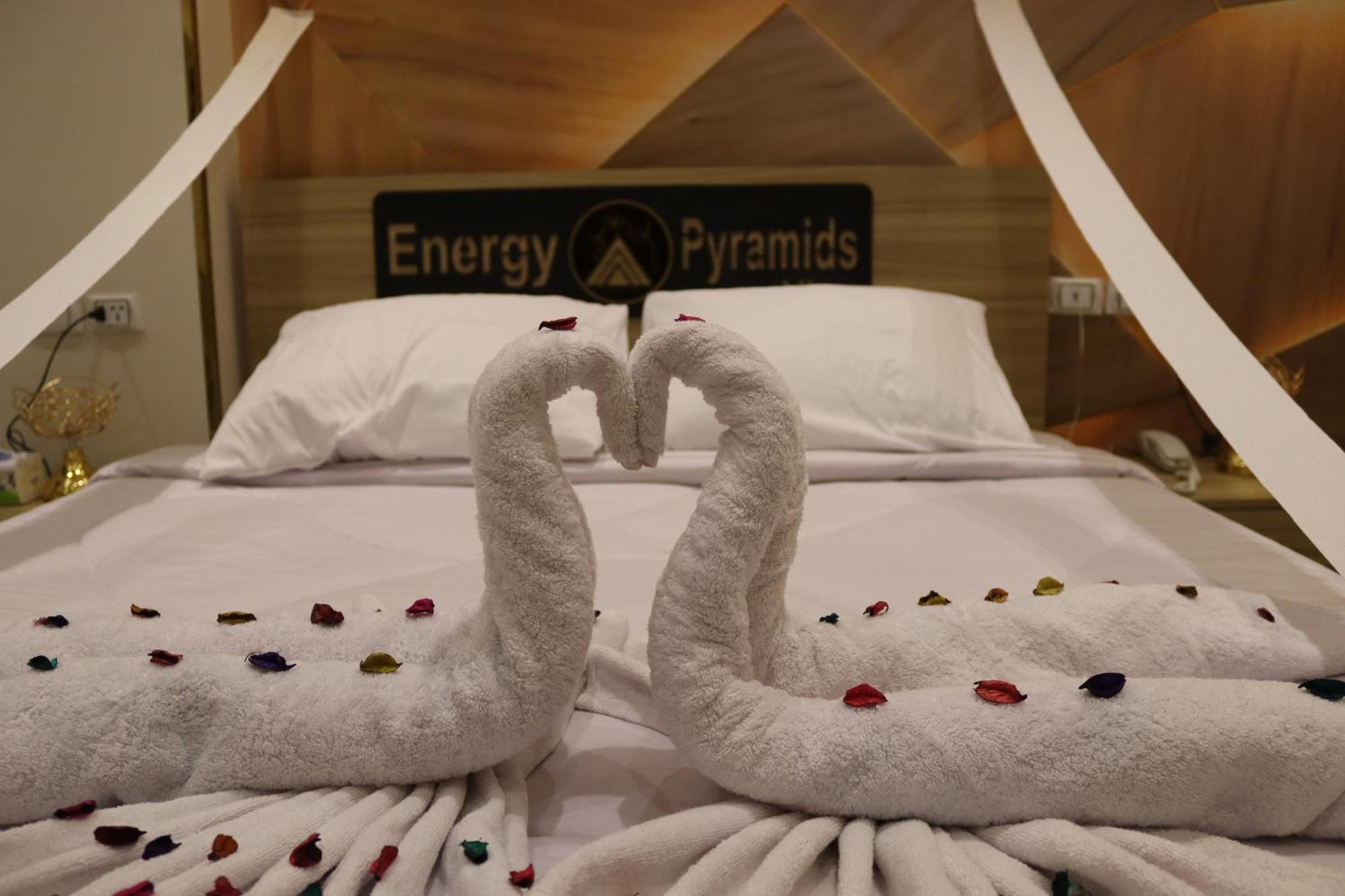 Energy Pyramids View Kafret el-Gabal Exterior foto