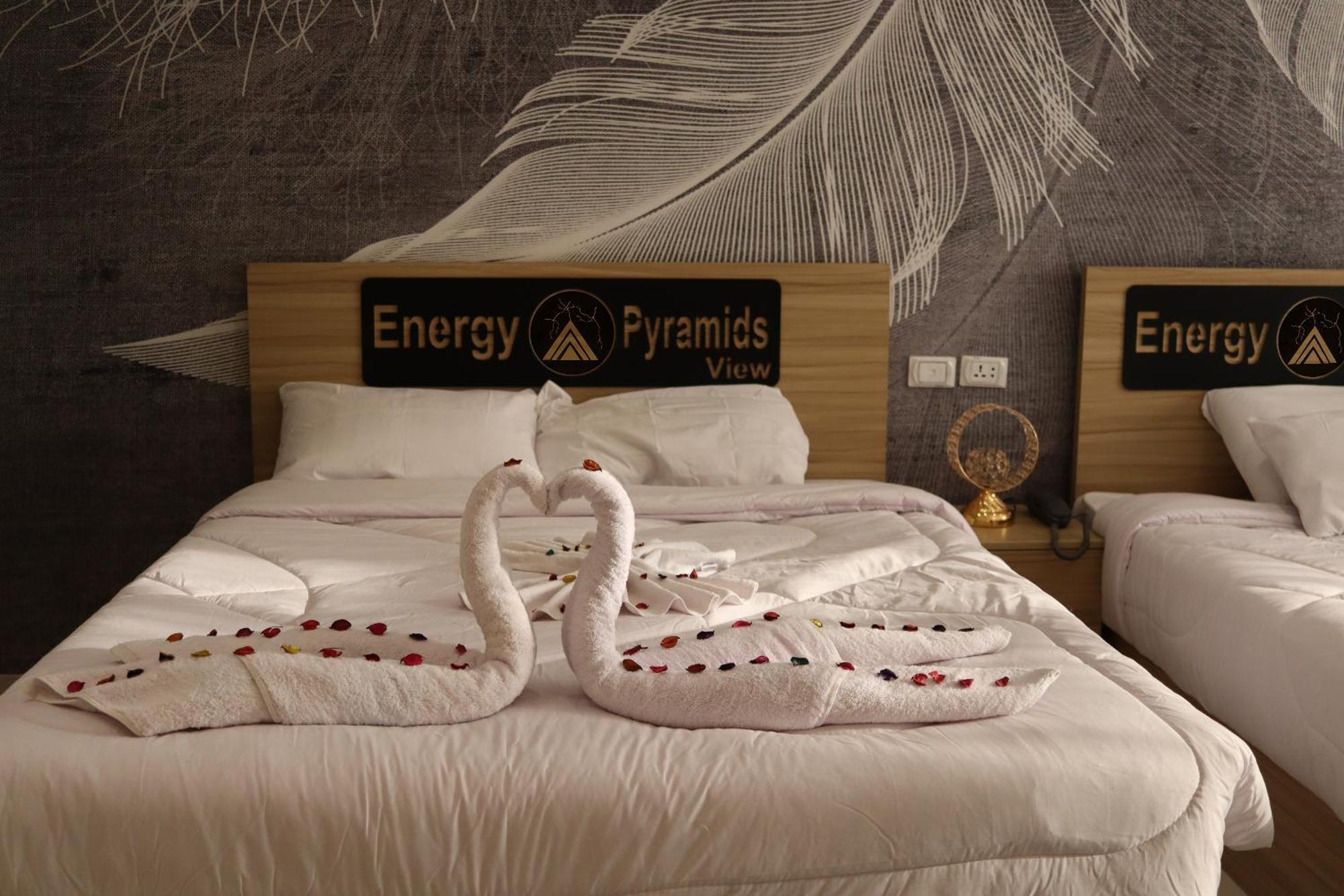 Energy Pyramids View Kafret el-Gabal Exterior foto